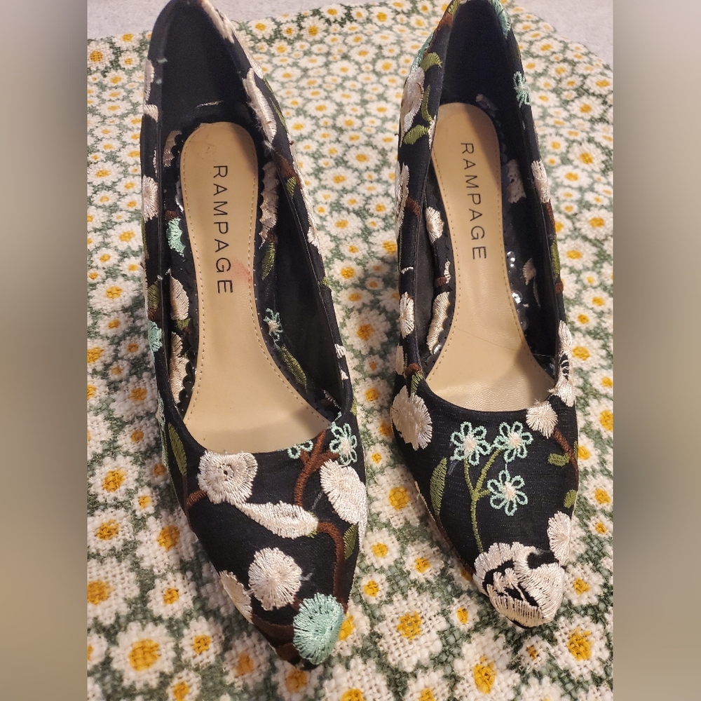 Metallic Embroidered Rampage Heels (EUC)
